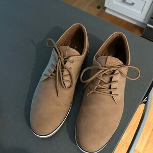 Aldo Tan Oxfords Versatile Suede Style